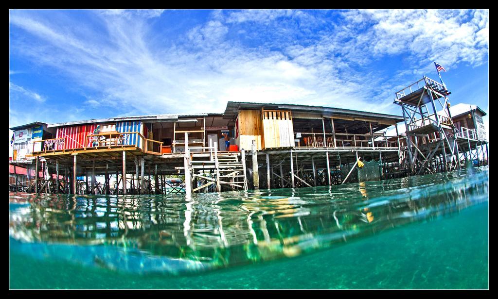 Spheredivers Scuba & Leisure Mabul Island Buitenkant foto