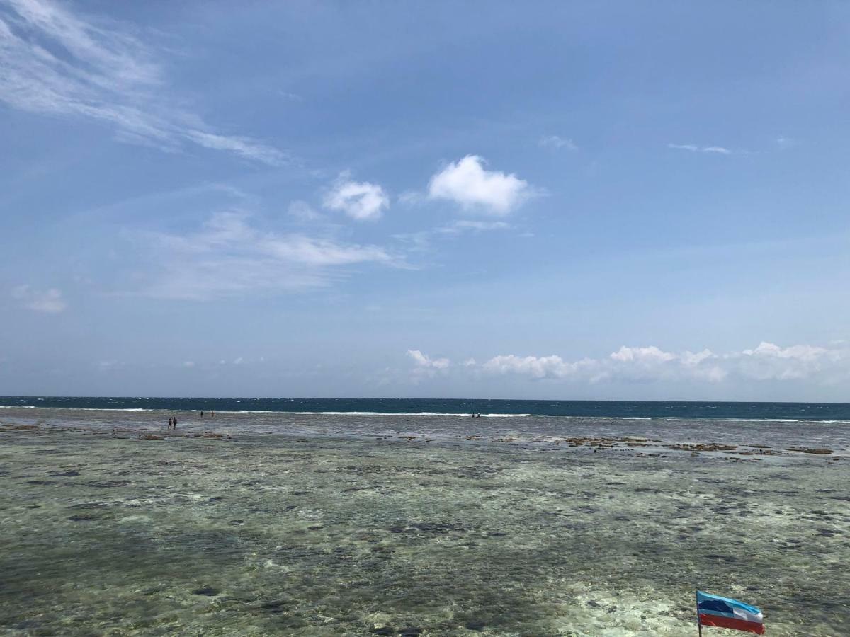 Spheredivers Scuba & Leisure Mabul Island Buitenkant foto